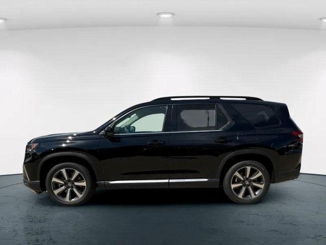 new 2025 Honda Pilot car, priced at $54,530
