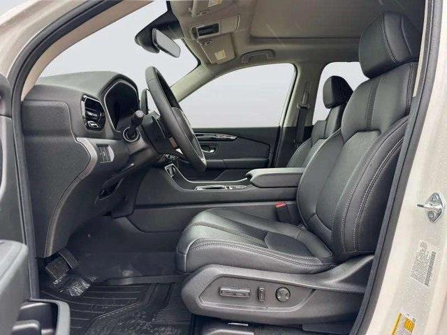 new 2025 Honda Pilot car, priced at $54,255