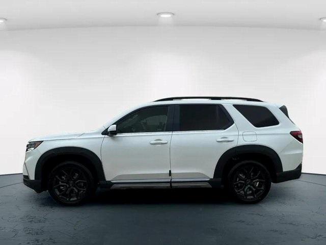 new 2025 Honda Pilot car, priced at $54,255