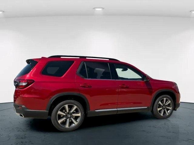 new 2025 Honda Pilot car, priced at $54,985