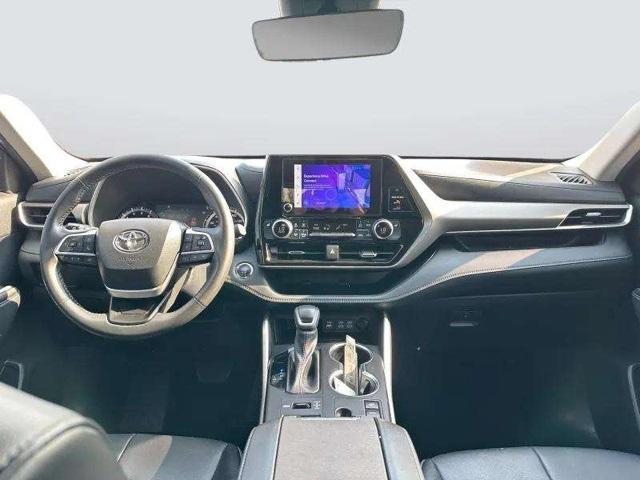 used 2023 Toyota Highlander car, priced at $37,991
