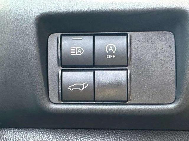 used 2023 Toyota Highlander car, priced at $37,991