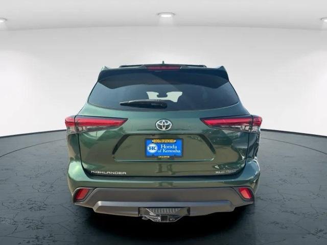 used 2023 Toyota Highlander car, priced at $37,991