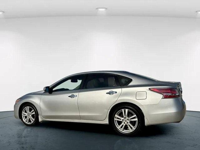 used 2014 Nissan Altima car, priced at $7,000