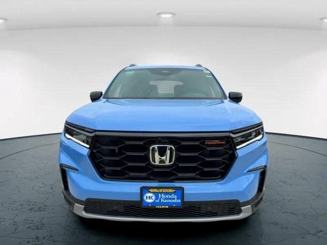new 2025 Honda Pilot car, priced at $51,305