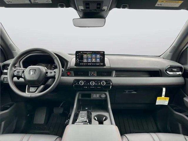 new 2025 Honda Pilot car, priced at $51,305
