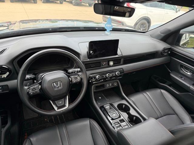 used 2025 Honda Pilot car, priced at $46,991