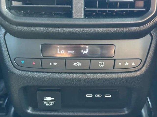 used 2025 Honda Pilot car, priced at $45,396