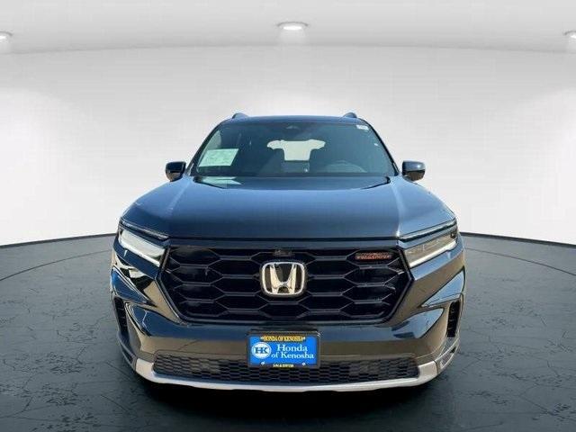 used 2025 Honda Pilot car, priced at $45,396