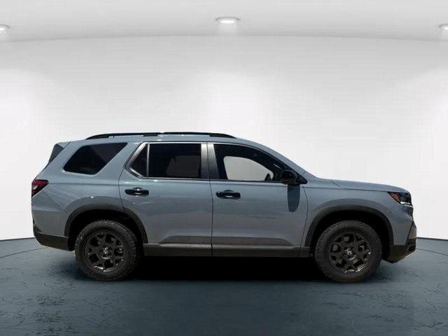 new 2025 Honda Pilot car, priced at $51,305