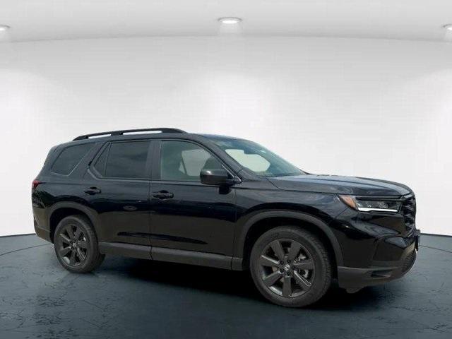 new 2025 Honda Pilot car, priced at $43,795