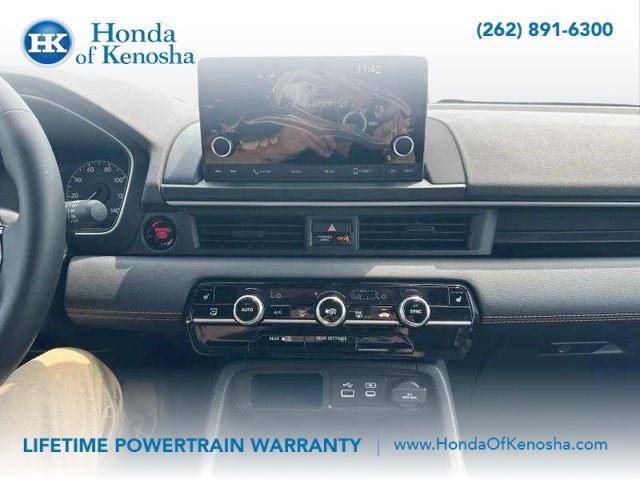 new 2025 Honda Pilot car, priced at $43,795