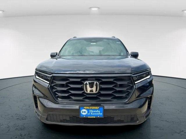 new 2025 Honda Pilot car, priced at $43,795