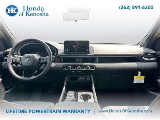 new 2025 Honda Pilot car, priced at $43,795