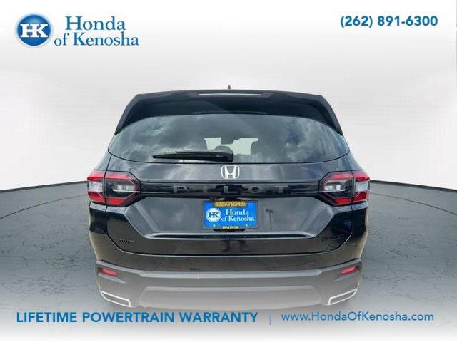 new 2025 Honda Pilot car, priced at $43,795