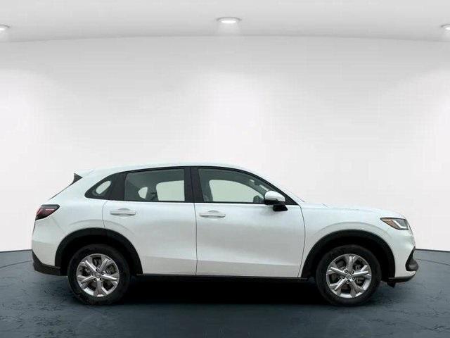 new 2025 Honda HR-V car, priced at $28,750