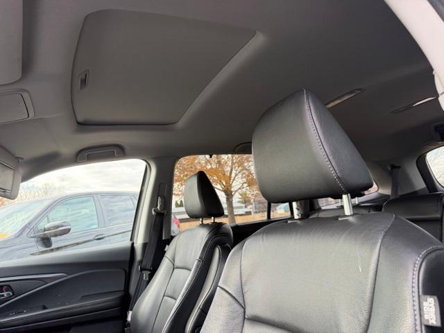 used 2022 Honda Pilot car, priced at $29,504