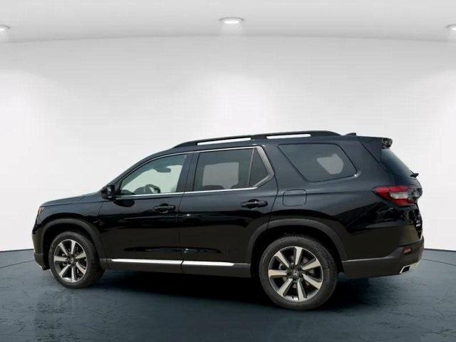 new 2025 Honda Pilot car, priced at $54,530