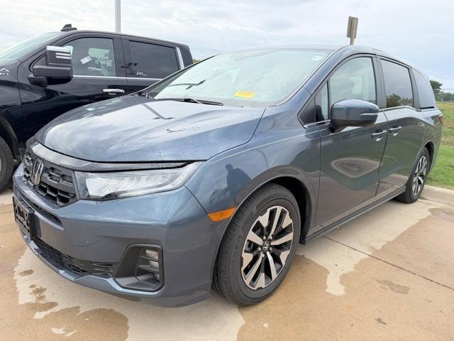 used 2025 Honda Odyssey car, priced at $40,979