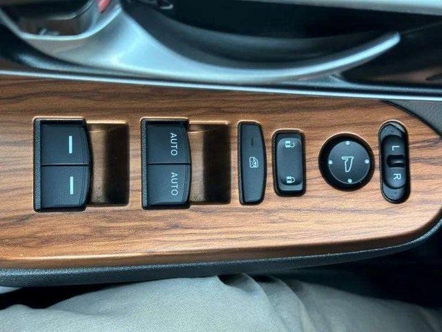 used 2022 Honda CR-V car, priced at $27,967