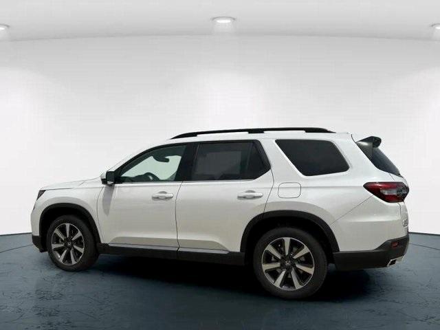 new 2025 Honda Pilot car, priced at $52,235
