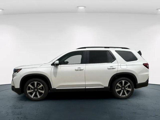 new 2025 Honda Pilot car, priced at $52,235