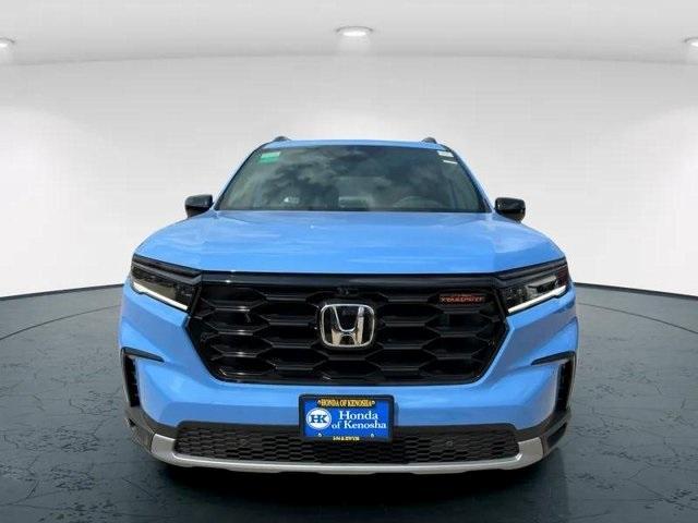 new 2025 Honda Pilot car, priced at $51,305
