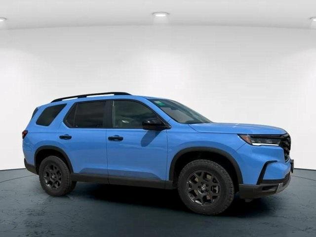 new 2025 Honda Pilot car, priced at $51,305