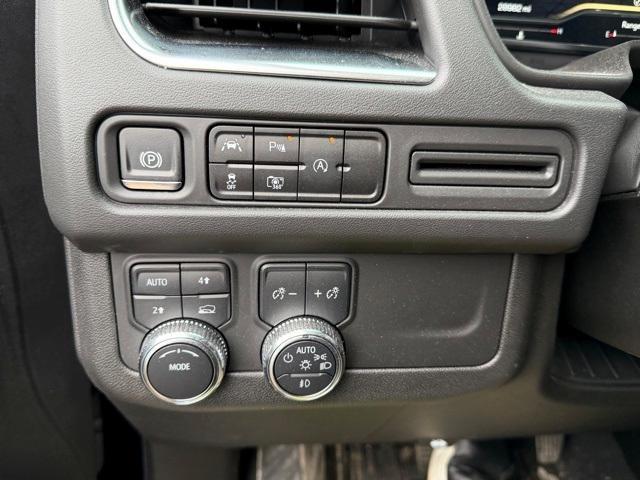 used 2024 GMC Yukon car, priced at $60,612