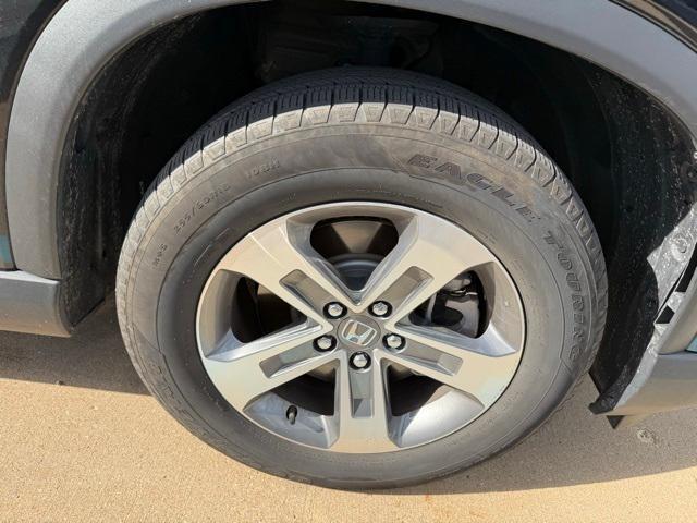 used 2023 Honda Pilot car, priced at $39,206