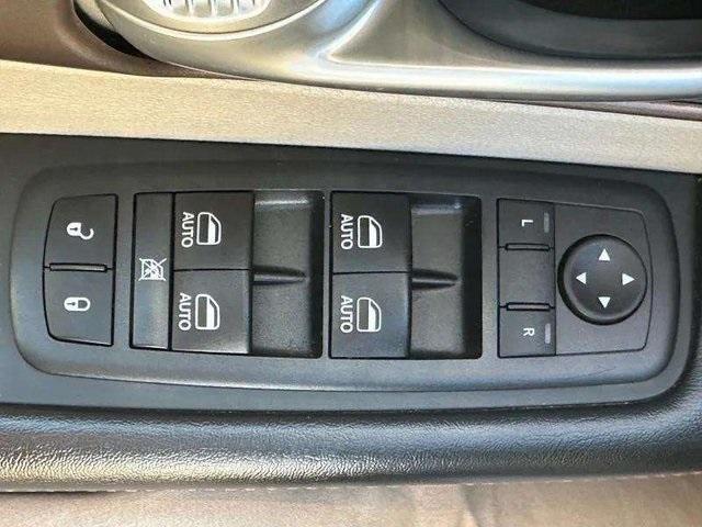 used 2018 Chrysler Pacifica car, priced at $16,996