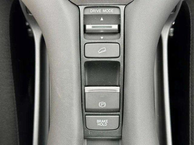 new 2025 Honda HR-V car, priced at $30,850