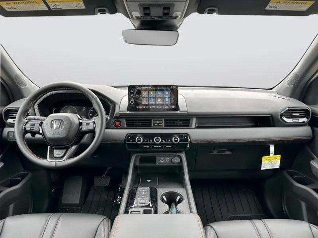 new 2025 Honda Pilot car, priced at $52,090