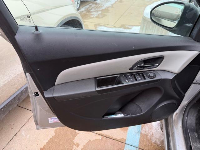 used 2013 Chevrolet Cruze car, priced at $5,000