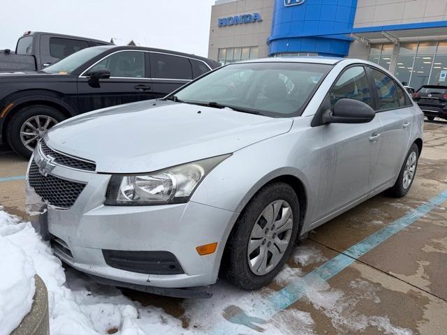 used 2013 Chevrolet Cruze car, priced at $5,000