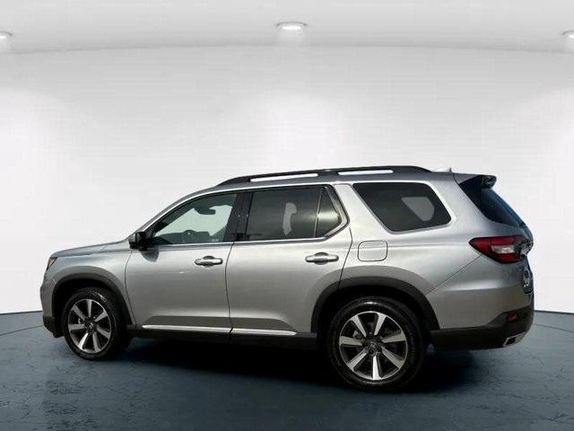 used 2023 Honda Pilot car, priced at $44,440