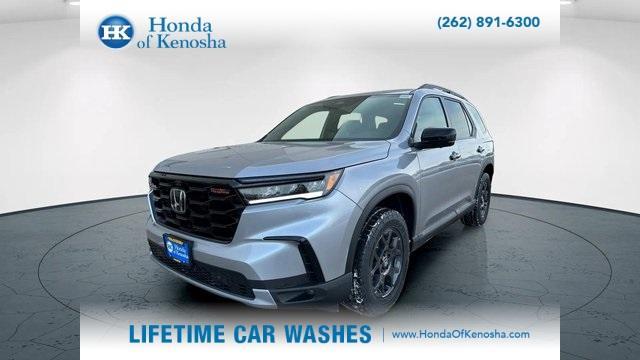 new 2025 Honda Pilot car, priced at $50,795