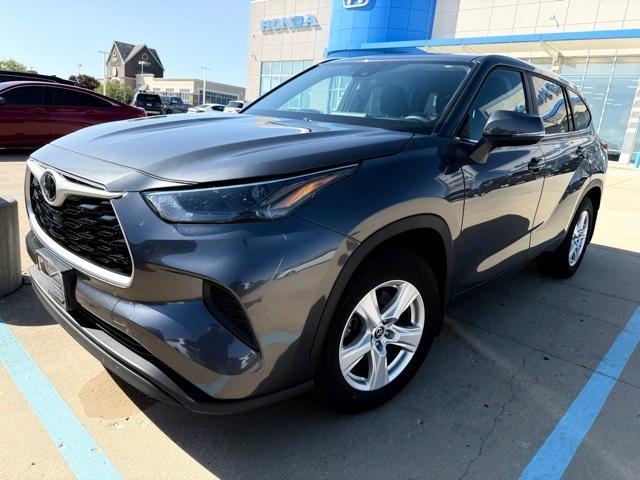 used 2023 Toyota Highlander car, priced at $32,735