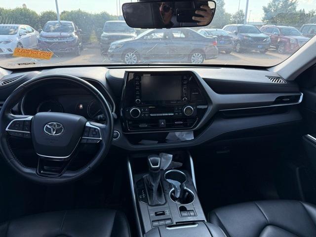 used 2021 Toyota Highlander car, priced at $29,239