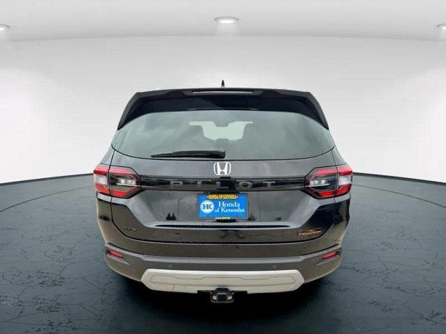new 2025 Honda Pilot car