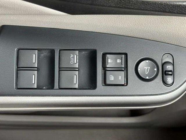 used 2013 Honda CR-V car, priced at $11,000