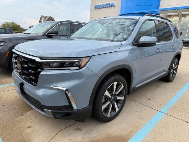 used 2024 Honda Pilot car, priced at $39,117