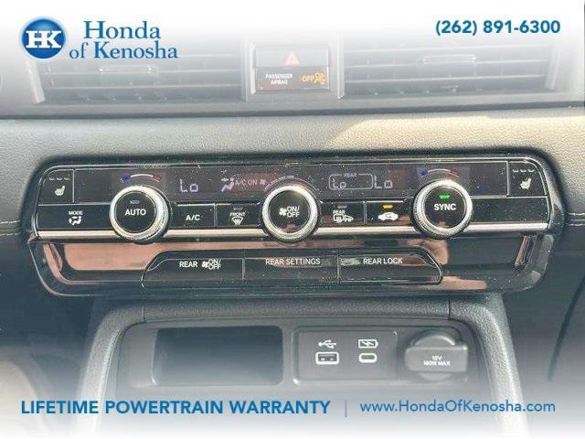 new 2025 Honda Pilot car, priced at $51,550