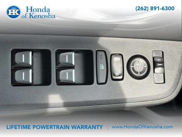 new 2025 Honda Pilot car, priced at $51,550