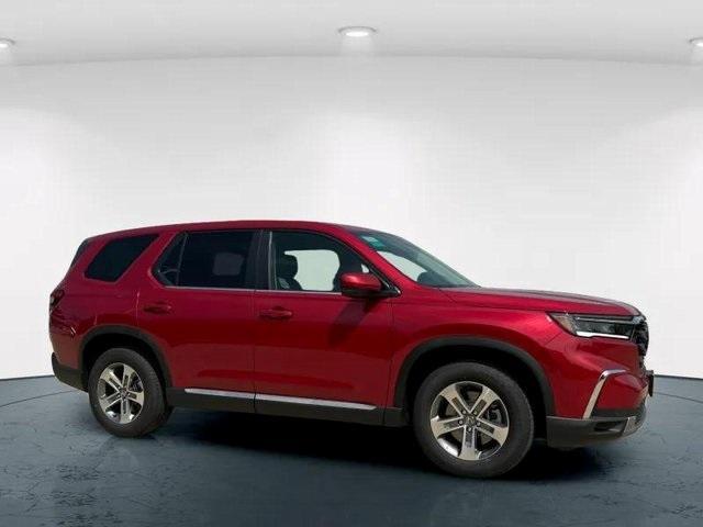 new 2025 Honda Pilot car, priced at $47,505