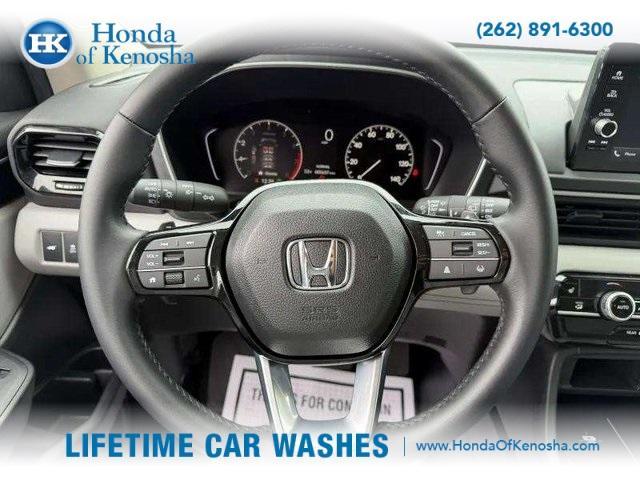 used 2025 Honda Pilot car, priced at $41,931