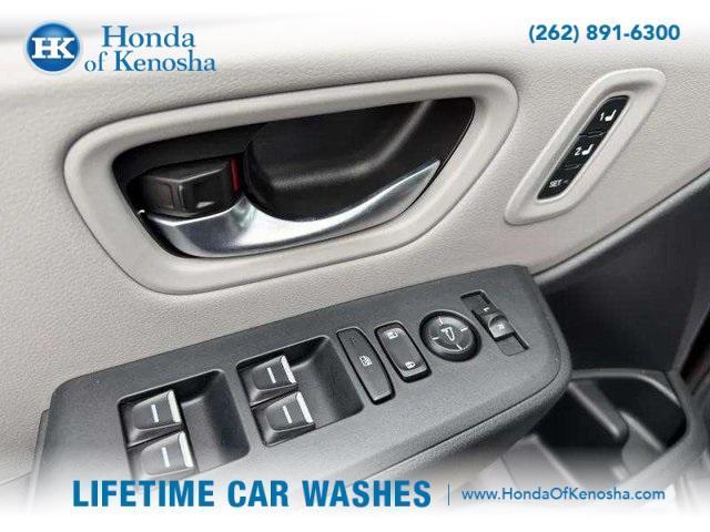 used 2025 Honda Pilot car, priced at $41,931