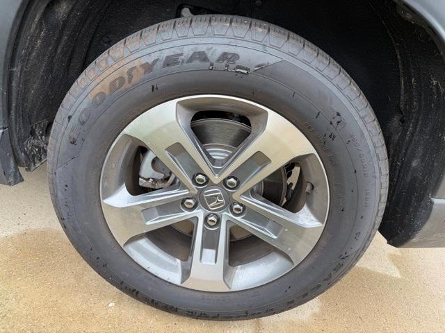 used 2025 Honda Pilot car, priced at $44,110