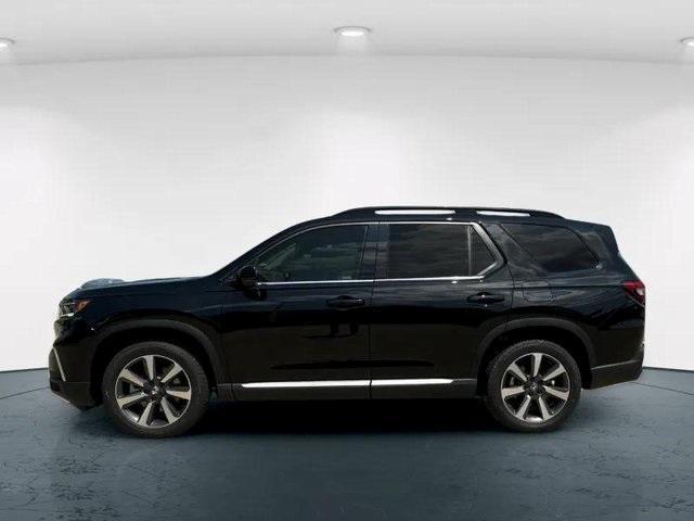 new 2025 Honda Pilot car, priced at $55,260