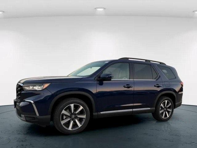 new 2025 Honda Pilot car, priced at $51,095